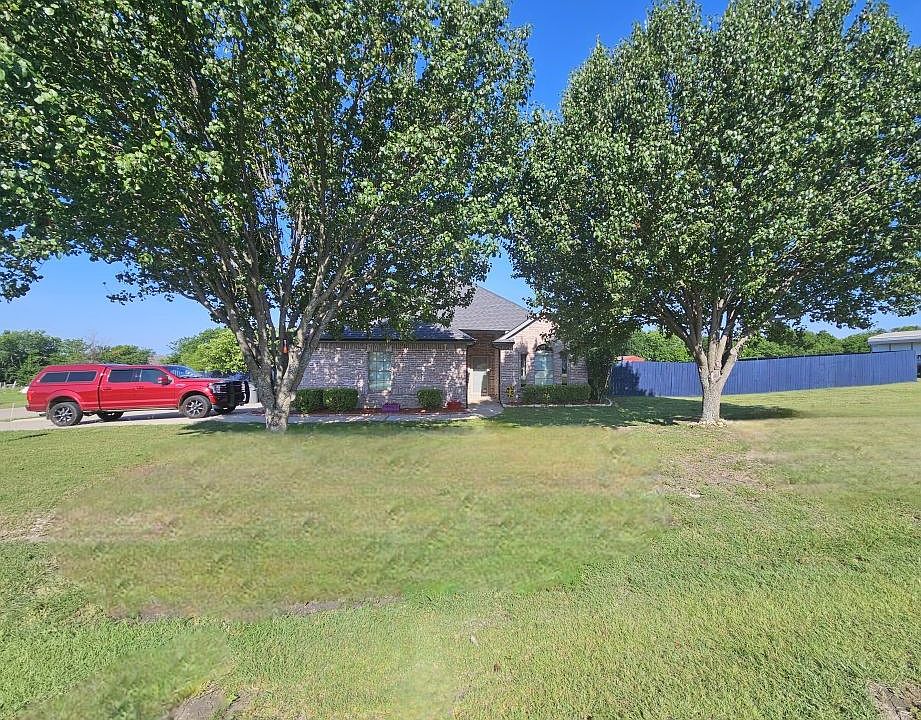 1st image of 201 Arthur Dr
