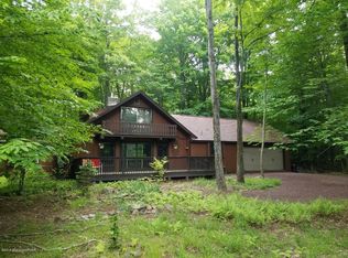199 King Arthur Rd, Pocono Lake, PA 18347