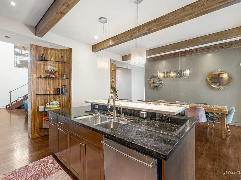 451 Eureka St — Photo 11