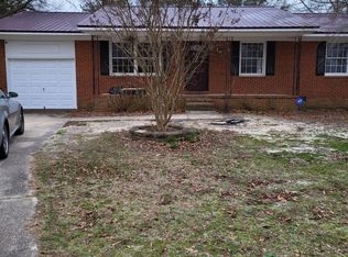 605 Francis Ct, Spring Lake, NC 28390