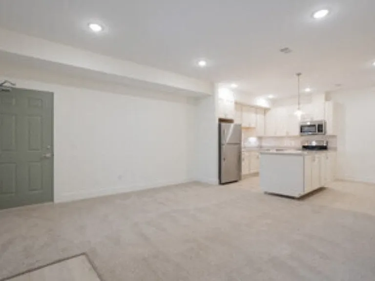 Zephyr Place — Photo 6