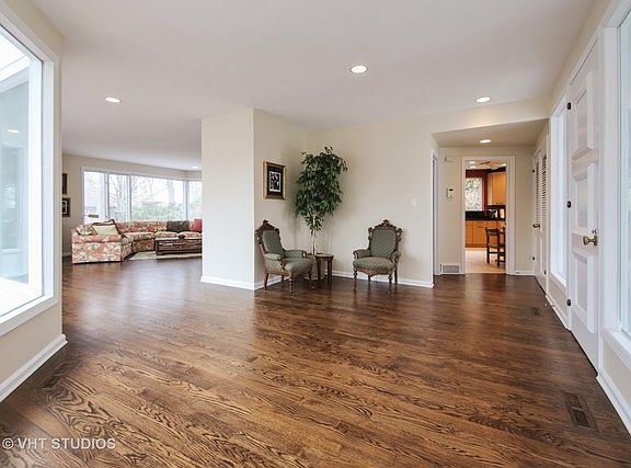 4th image of 89 S Deere Park Dr