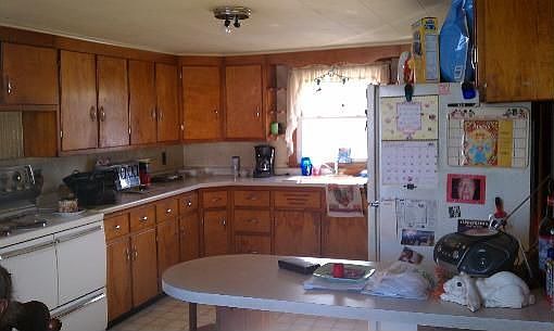 2nd image of 932 Franklin Grove Rd