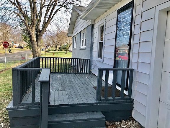 3rd image of 1509 Scott Dr