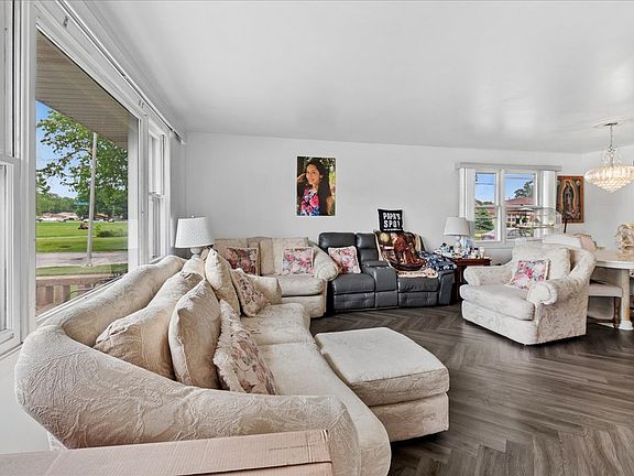 4th image of 4501 Concordia Ct
