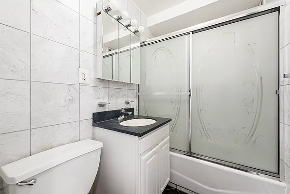 Rented by Douglas Elliman | media 22