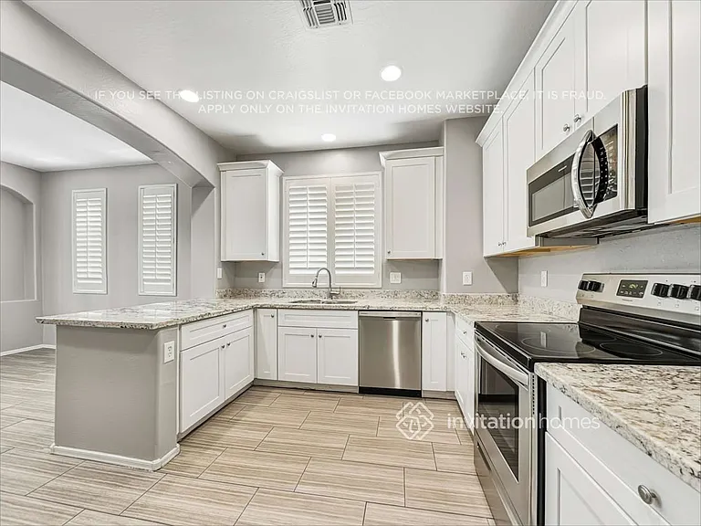2388 W Dusty Wren Dr — Photo 8