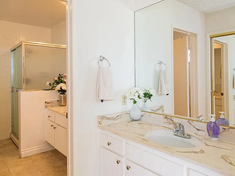 18109 Coastline Dr — Photo 26