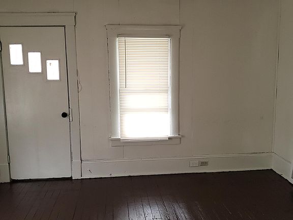 5th image of 6808 Hosmer Ave #4