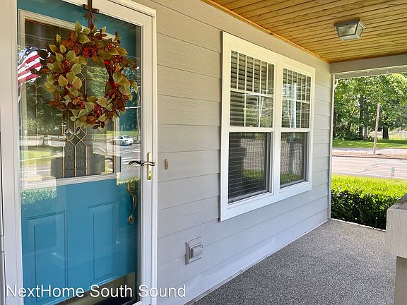 2nd image of 2291 Palisade Blvd