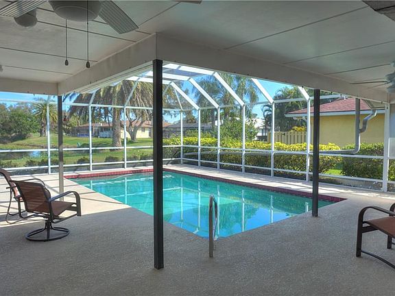 4th image of 1021 E Gondola Dr