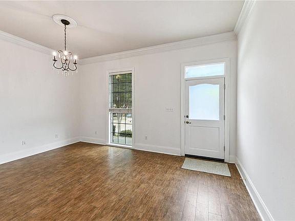 5th image of 503 Lavoisier St