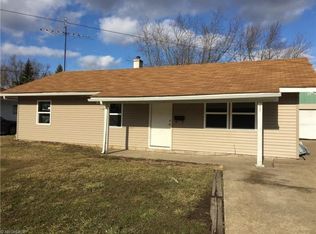 3268 Bon Air Ave NW, Warren, OH