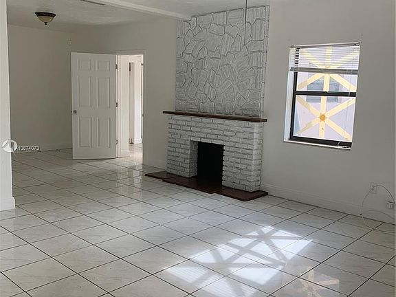 3rd image of 1395 NE 175th St #0