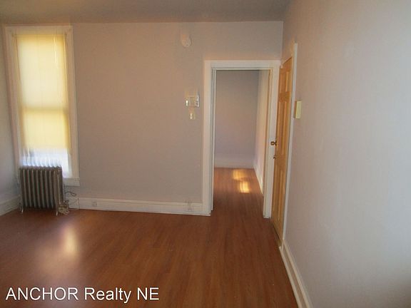 5th image of 5239 Oxford Ave Floor 3