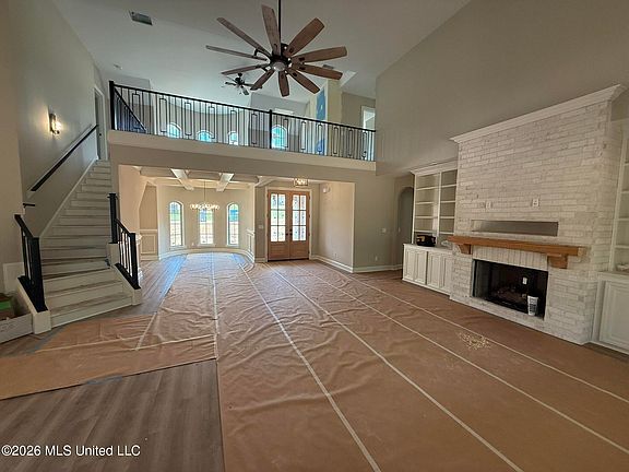 3rd image of 451 Poplar Ln