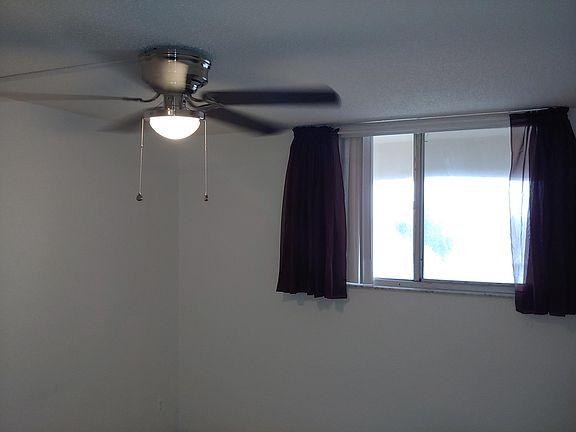 4th image of 89 E Atlantic Ave