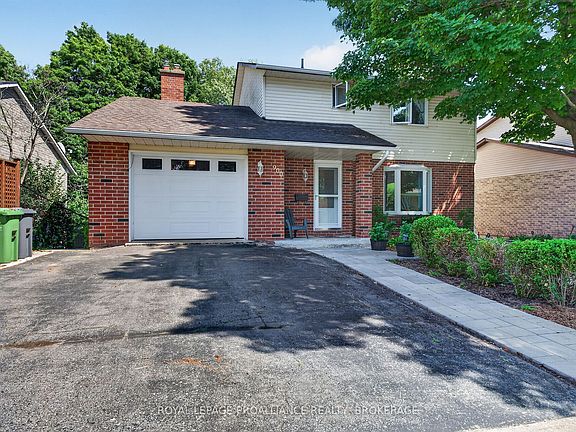 3rd image of 900 Nottinghill Ave