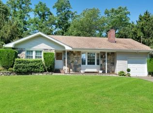 45 Windermere Dr, Sag Harbor, NY 11963