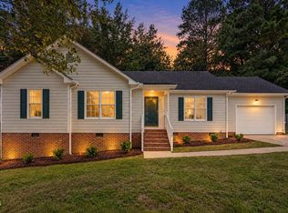 719 Saint Catherines Dr, Wake Forest, NC 27587