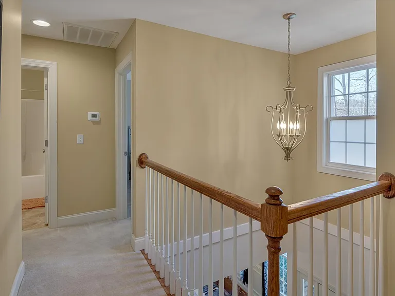 320 Lawrence Rd — Photo 18