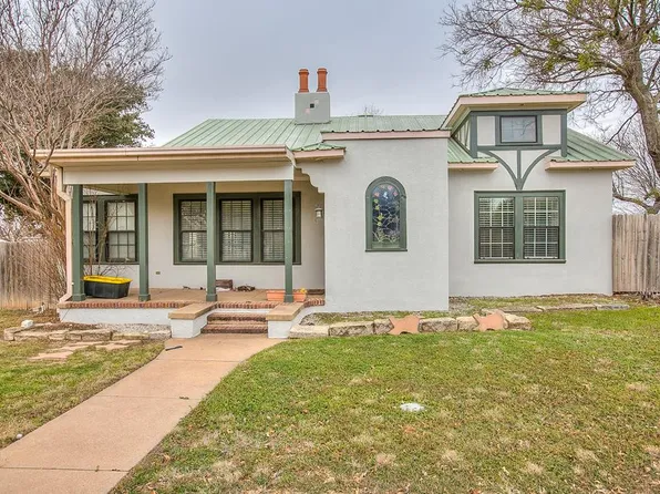 501 N Broadway St, Ballinger, TX 76821