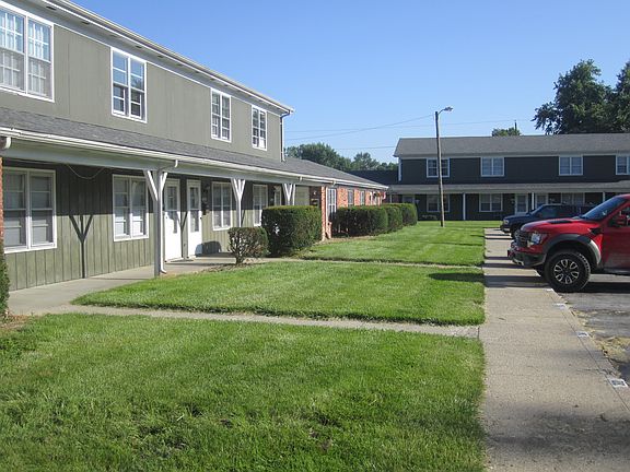 2nd image of 5020 Emerton Pl