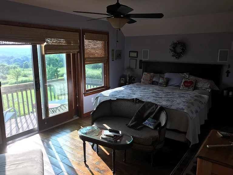 Upstairs bedroom