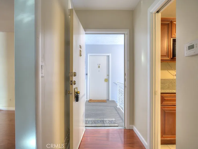 1610 S Pomona Ave #C15 — Photo 5