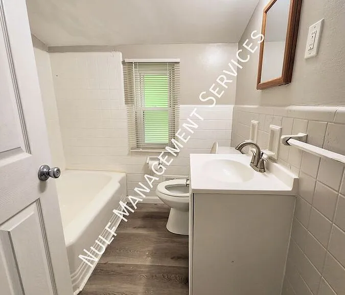 459 Idlewood Rd — Photo 4