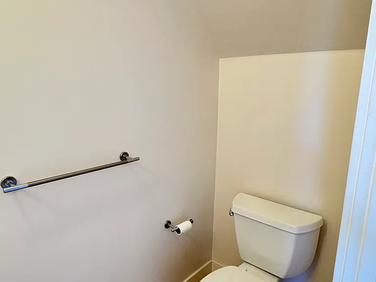 926 Grove St #2 — Photo 10