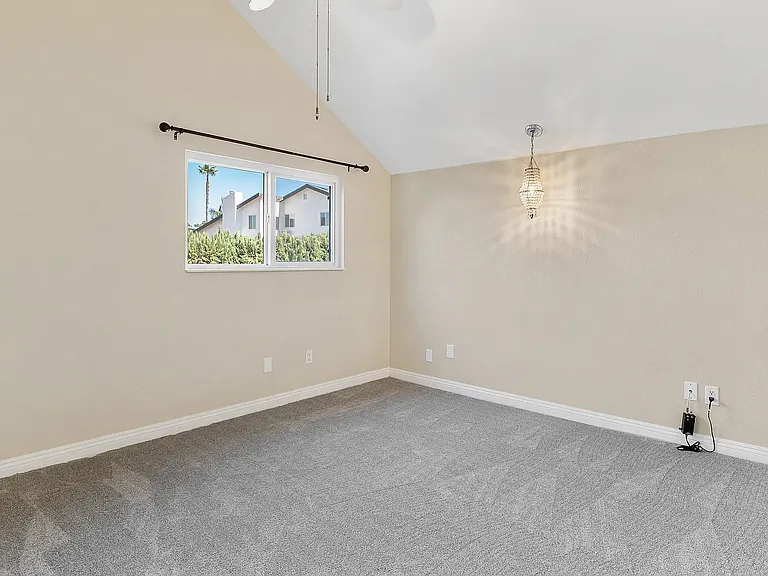 10675 Montego Dr — Photo 4