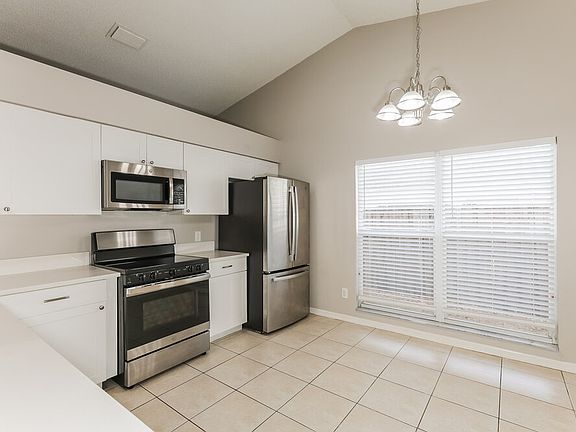 5th image of 1006 Bloom Hill Ave
