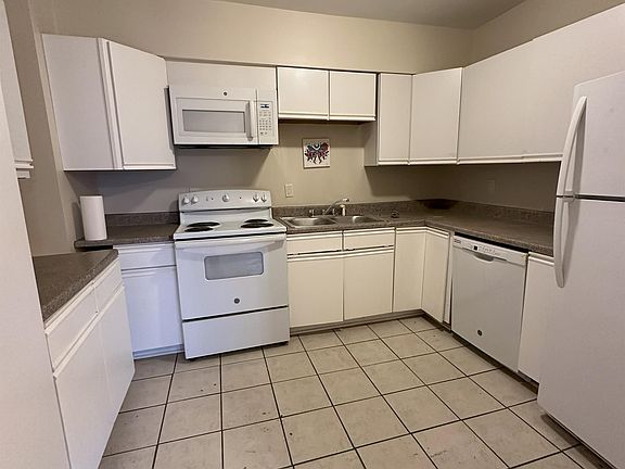 3rd image of 19 Broad St #1A