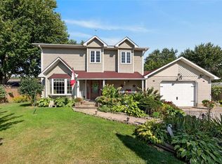 128 Windsor Ave, Essex, ON N0R1G0