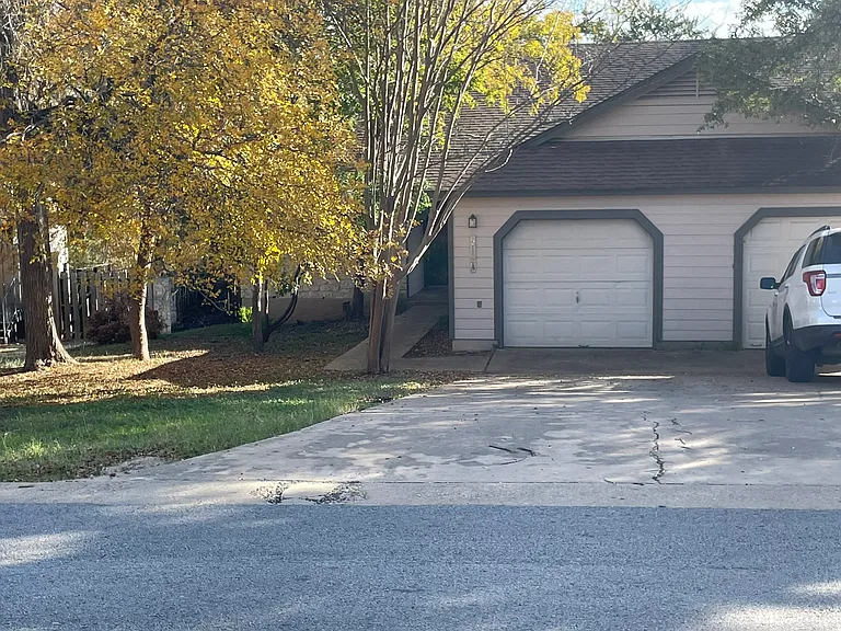 212 Sailmaster St #A — Photo 22