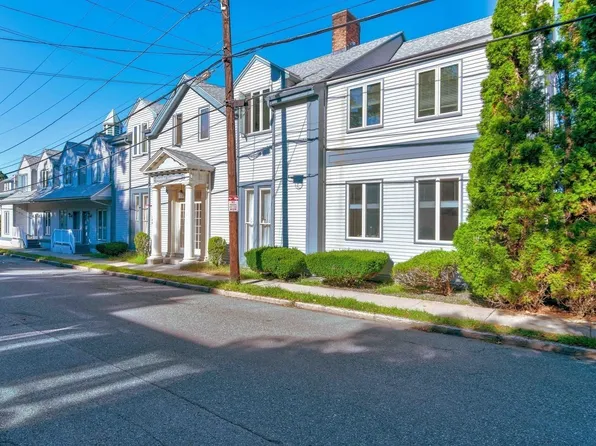 148 Presidents Ln APT 6, Quincy, MA 02169