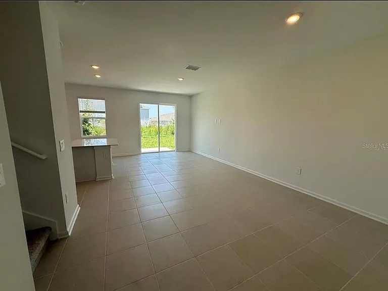 2644 Skyline Loop — Photo 7
