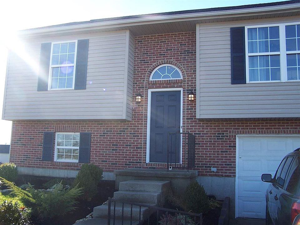 1st image of 647 Astoria Ct