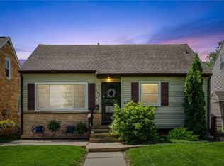 643 20th Ave SW, Cedar Rapids, IA 52404