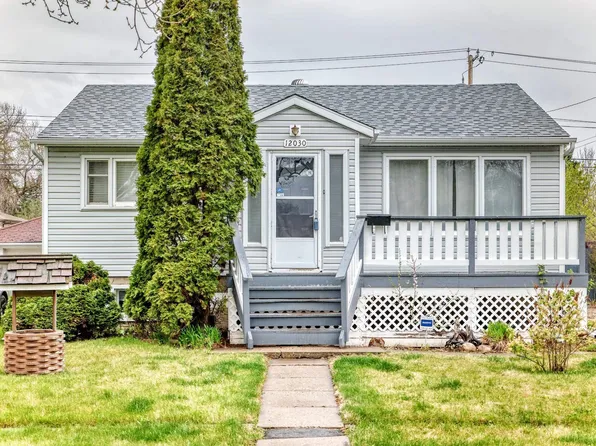 12030 48th St NW, Edmonton, AB T5W 2Y8