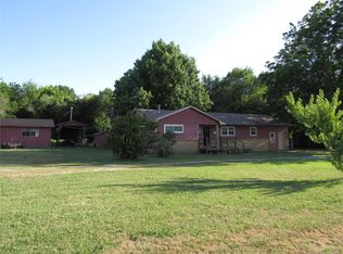 708 E Main St, Locust Grove, OK 74352