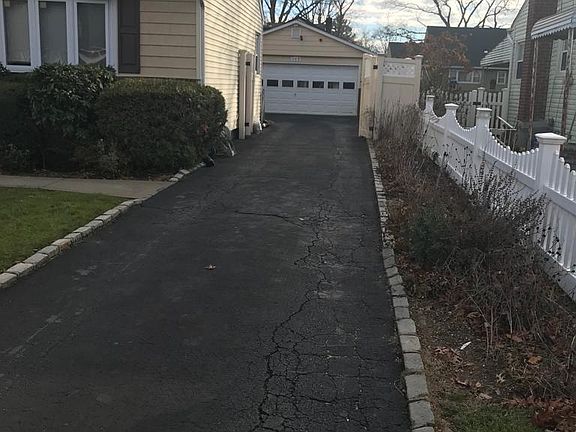3rd image of 140 Mirin Ave