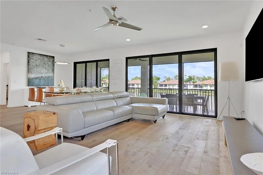 3 bed, 2.0 bath, 2152 sqft, $3,550 — Photo 1