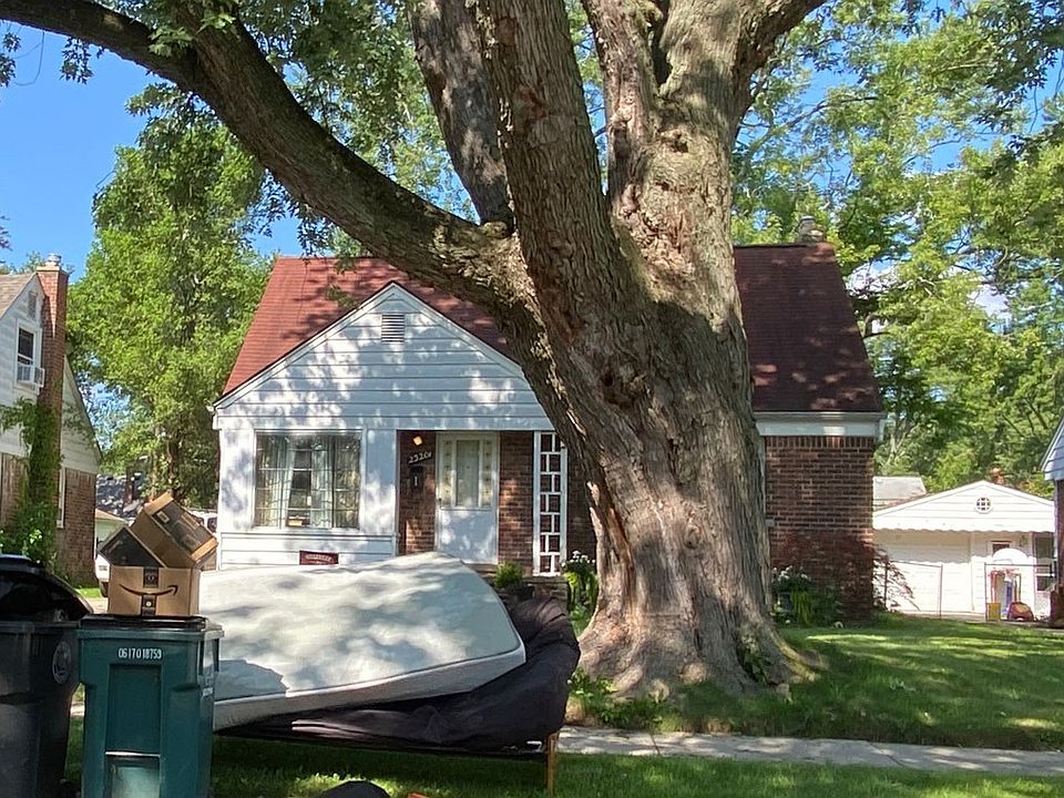 2nd image of 23201 Oneida Ave