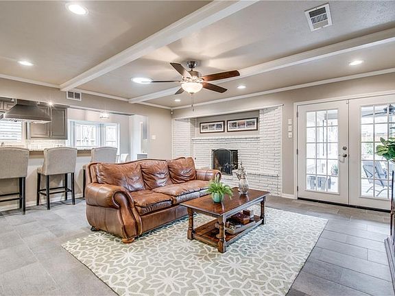 5th image of 7737 La Bolsa Dr