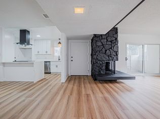 8423 Tuscany Ave APT 1, Playa Del Rey, CA 90293