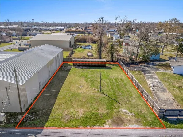 2209 Carr Ln, Sulphur, LA 70663