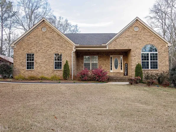 806 Emory St, Oxford, GA 30054