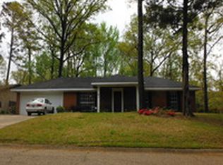 12 Woodbridge Rd, Brandon, MS 39042